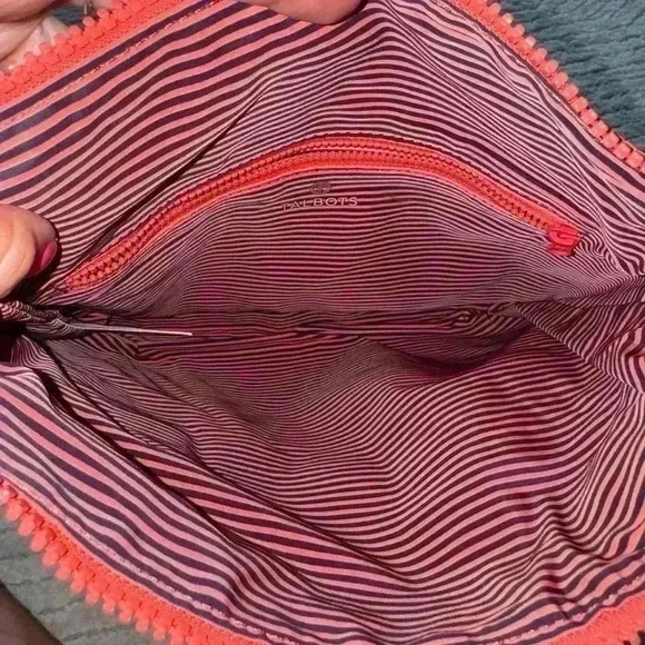 Talbots tangerine color shoulder bag - Picture 8 of 8